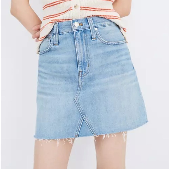 Madewell Rigid Denim A-Line Mini in Lovell - Picture 3 of 7